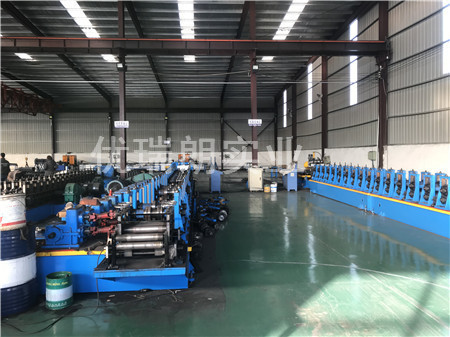 生產(chǎn)車(chē)間