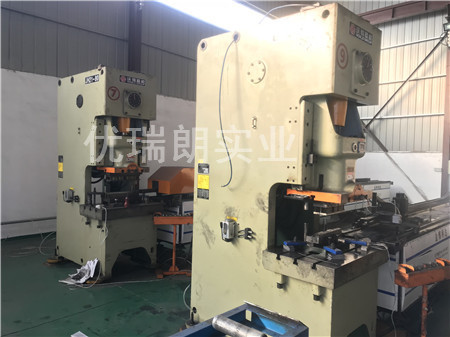 抗震支吊架設(shè)備